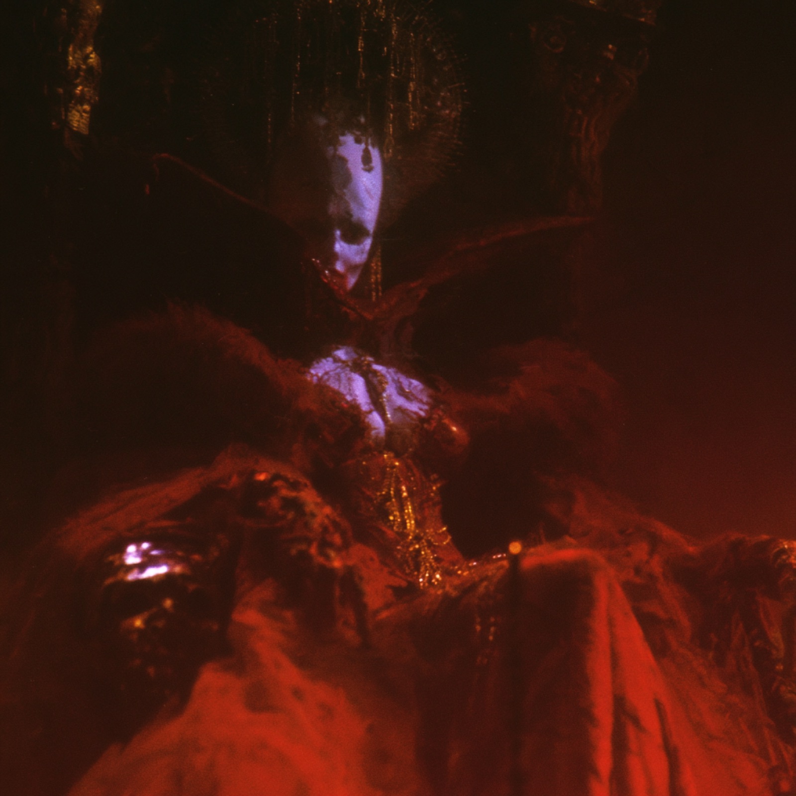 THRONE 181